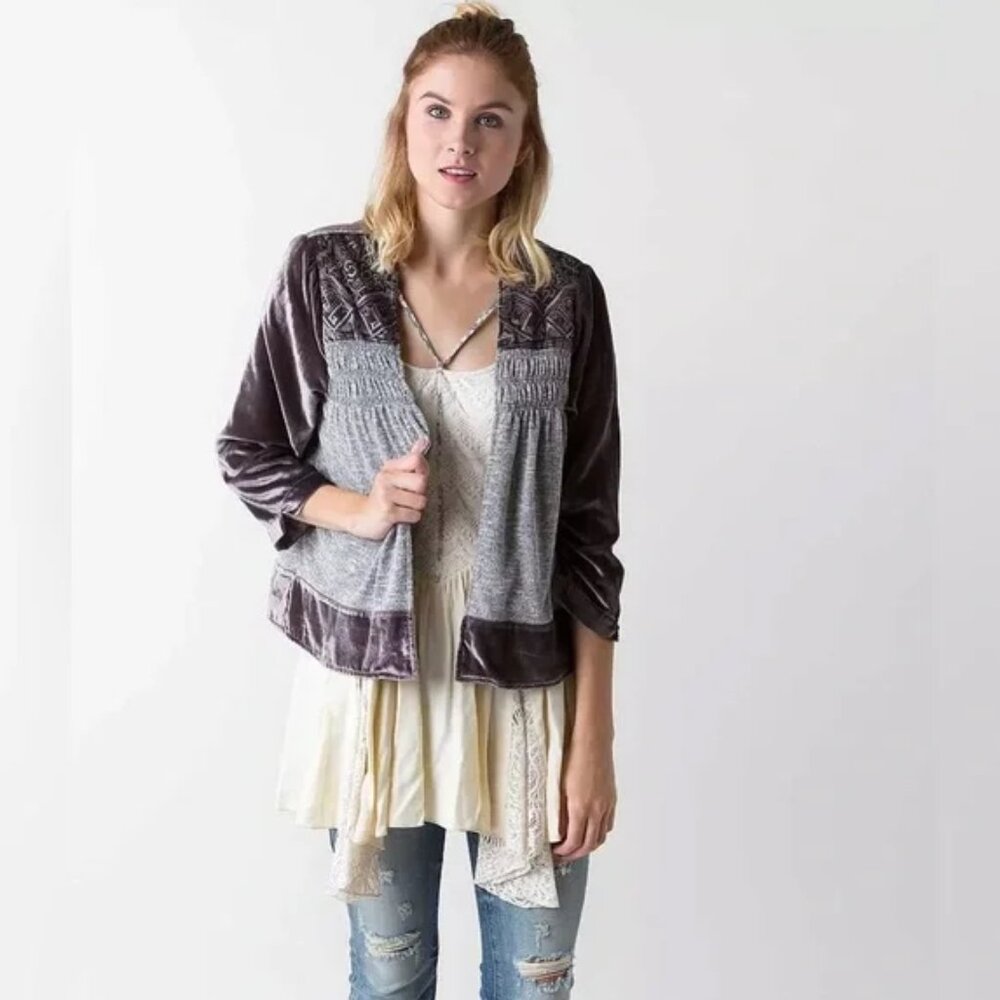 Gimmicksβ by BKE/Buckle Pieced Velvet Open Front Cardigan Sweater/Jacket - Large